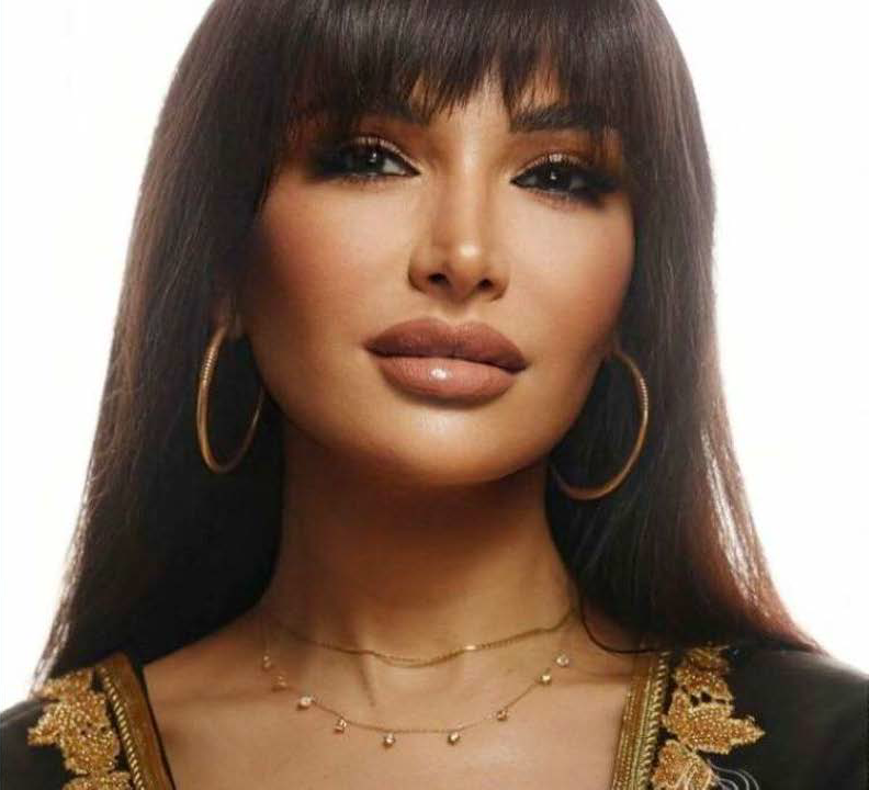 Evening glam bold lips